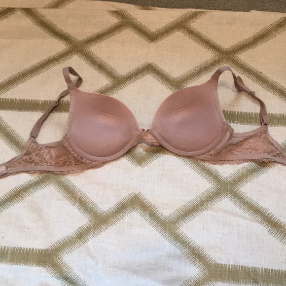 Victoria’s Secret Bra - Picture 5 of 6